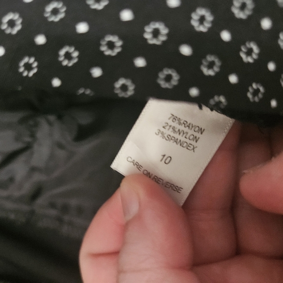 7th Avenue Black And White All Over Pattern Slacks! - Picture 4 of 8